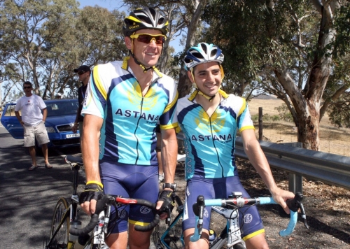 «Астана» начала рассчитываться с гонщиками