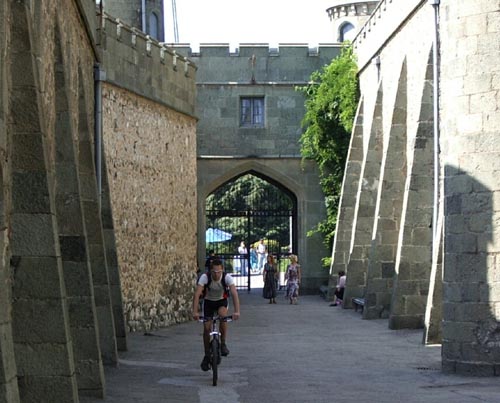 Безопасная езда на велосипеде в городе. ПДД для велосипедистов