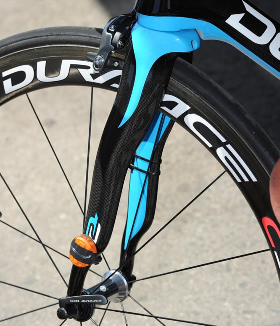 Вилка Onda 2 может похвастаться улучшенной аэродинамикой по сравнению с вилкой предыдущей Dogma.