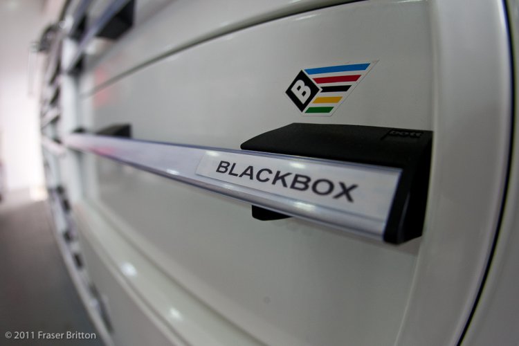 SRAM получил новый трейлер-стенд для Европы!