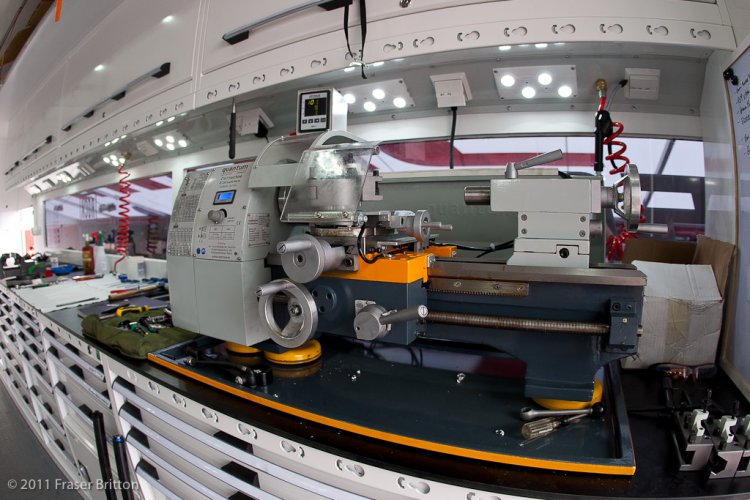 SRAM получил новый трейлер-стенд для Европы!