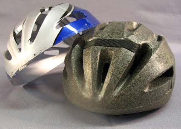 Первый велосипедный шлем Helmet