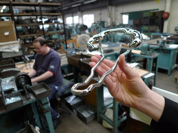 Как делают седла для велосипедов Brooks Как делают седла для велосипедов Brooks