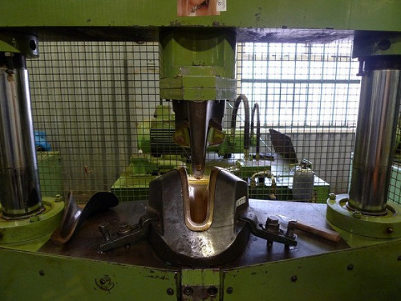 Как делают седла для велосипедов Brooks Как делают седла для велосипедов Brooks