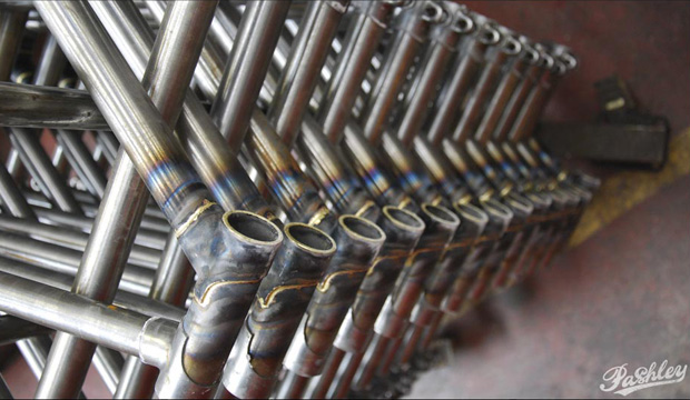 Tweed Run представил весьма симпатичный байк Rugby Tweed Run