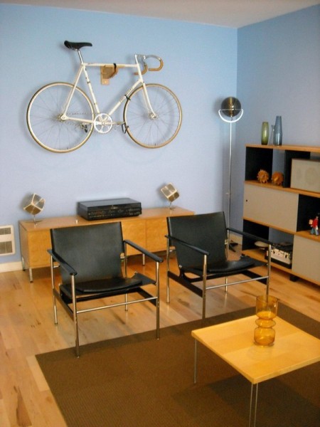 Креативная «парковка» велосипеда в вашем доме