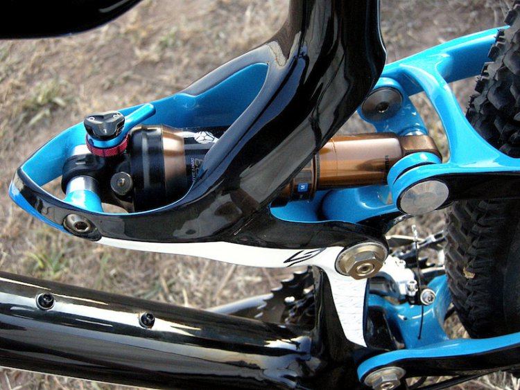 Новый кантрийный подвес-найнер от Lapierre