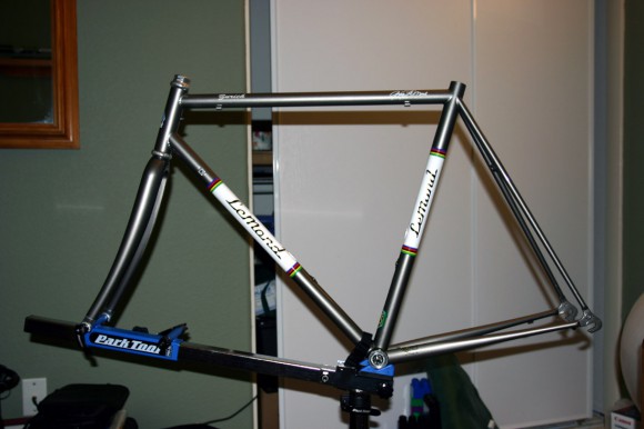 TIG - ручная сварка неплавящимися вольфрамовыми электродами в среде защитного газа (аргона)