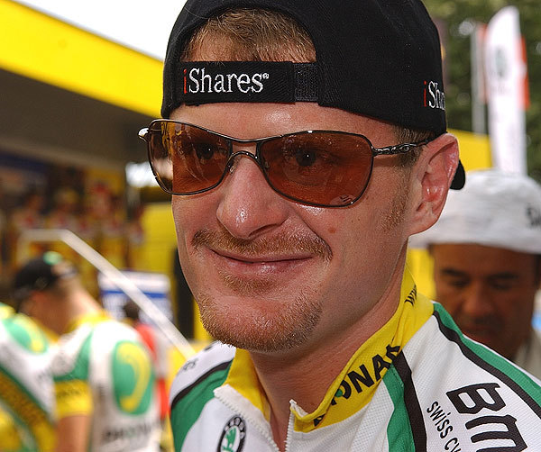 Велогонщика осудили за взлом ИТ-систем антидопинговой лаборатории Велогонщика осудили за взлом ИТ-систем антидопинговой лаборатории