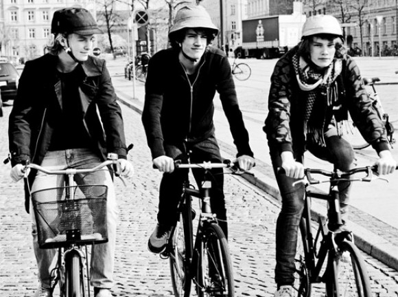 Стильные велосипедные шлемы Yakkay Стильные велосипедные шлемы Yakkay