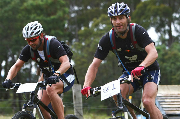 F1 Red Bull о прогулках на горном велосипеде и растяжке мышц 