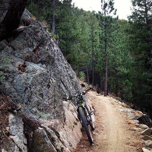 Пять правил покатушек по трейлам Пять правил покатушек по трейлам