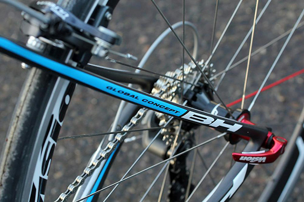 Тест гоночного шоссейника от BH G6 Aero