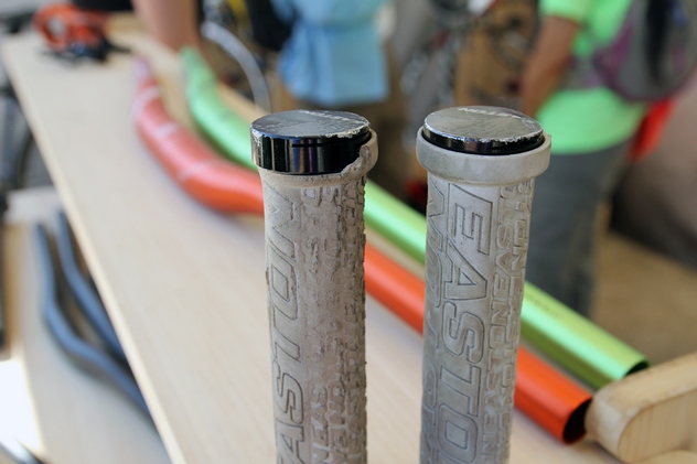 Easton Lock-On Grips