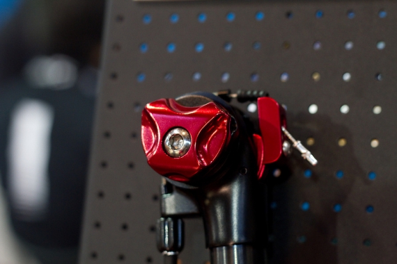 Hilo - телескопический подседельный штырь от X-Fusion 