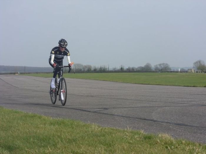 Самый худой велосипедист