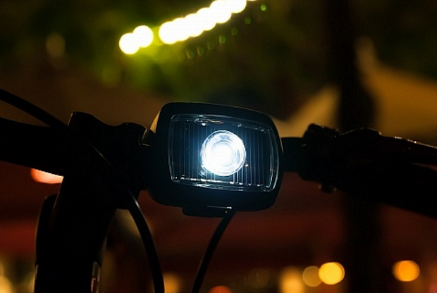 Велофара на солнечной батарее