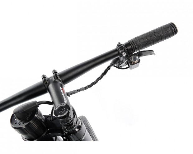 Вилки этих электровелосипедов напоминают вилки Cannondale Lefty