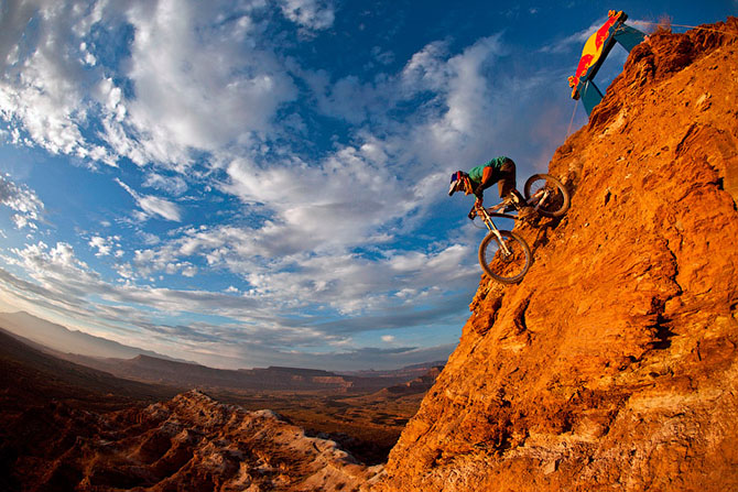Red Bull Rampage - самое зрелищное соревнование на горных велосипедах Red Bull Rampage - самое зрелищное соревнование на горных велосипедах
