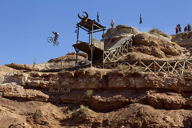 Red Bull Rampage - самое зрелищное соревнование на горных велосипедах Red Bull Rampage - самое зрелищное соревнование на горных велосипедах