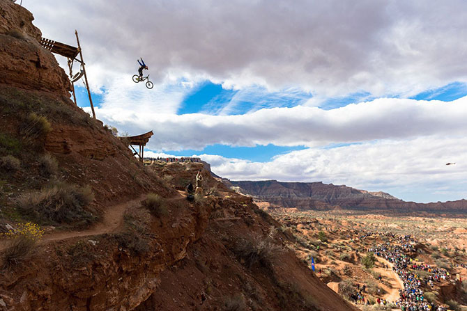Red Bull Rampage - самое зрелищное соревнование на горных велосипедах Red Bull Rampage - самое зрелищное соревнование на горных велосипедах