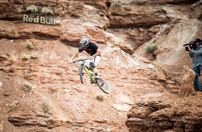 Red Bull Rampage - самое зрелищное соревнование на горных велосипедах Red Bull Rampage - самое зрелищное соревнование на горных велосипедах