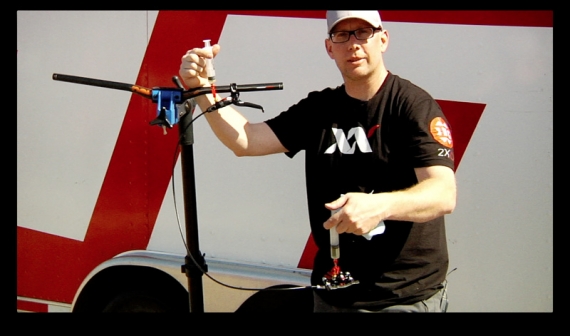 Avid Elixir правильно прокачиваем тормоза