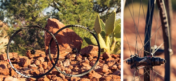 Широкие карбоновые и алюминиевые обода SRAM