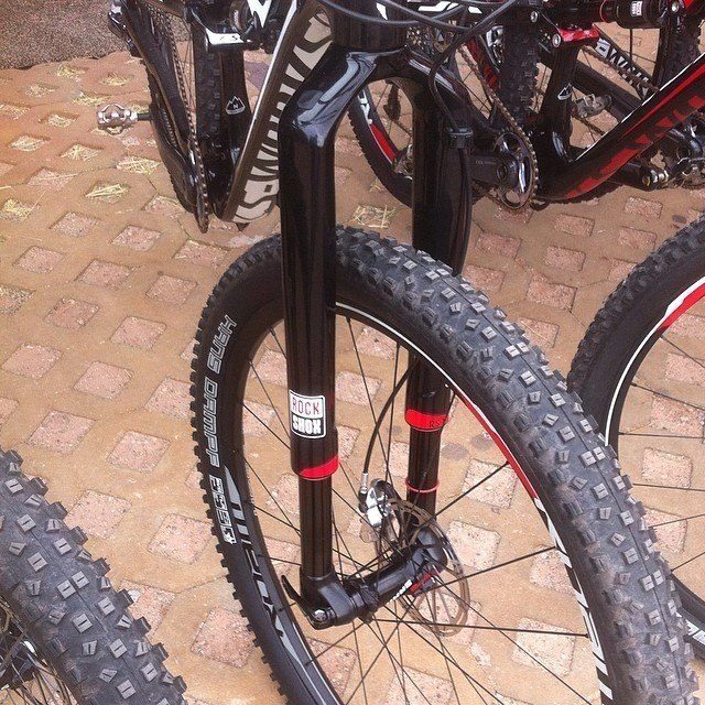 RockShox RS-1: вилка перевертыш