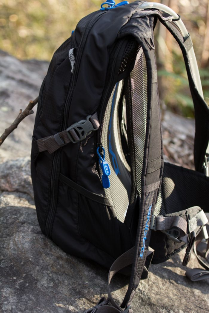 DAKINE AMP 18L